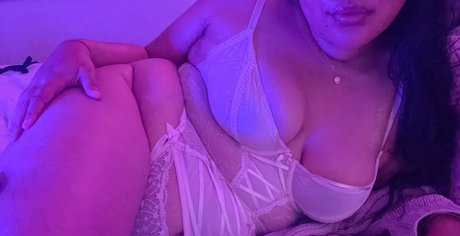 Yumi Chubby Asian BBW beste erwachsene foto