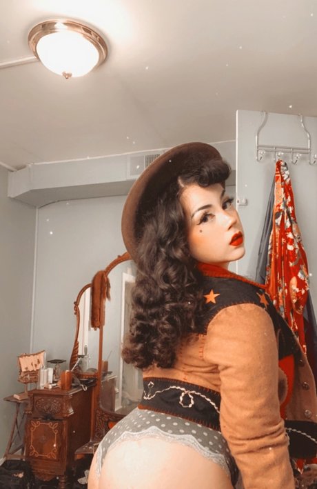 May Heathen model erwachsene archiv