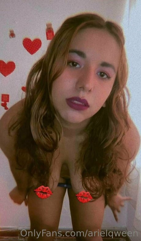 arielqween erwachsene perfekte foto