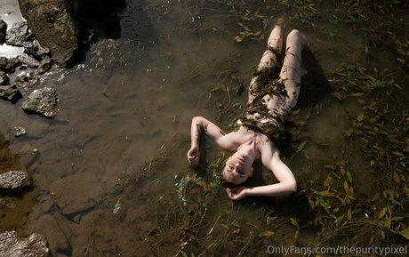 große titten gothic onlyfans hübsche kunst bilder