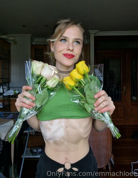 dünne blonde onlyfans heiße nette bilder