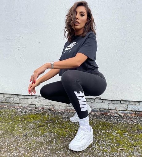 bodybuilderin onlyfans top kunst bilder