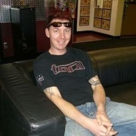 Jonathan Beeler model xxx bild