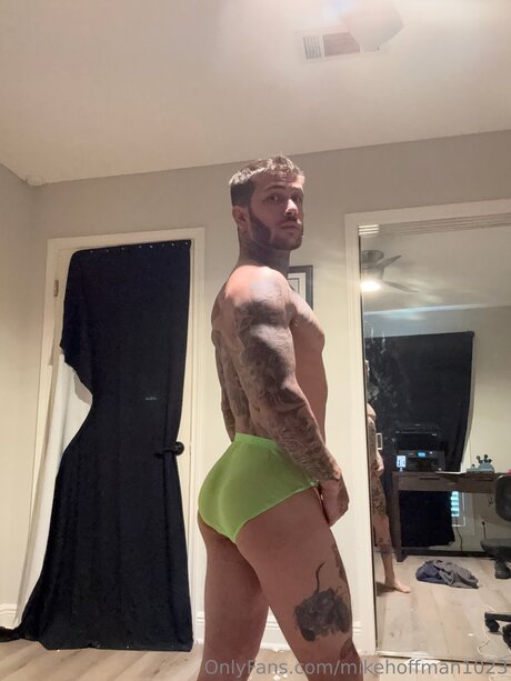 große titten junge onlyfans nacktheit pornographische foto