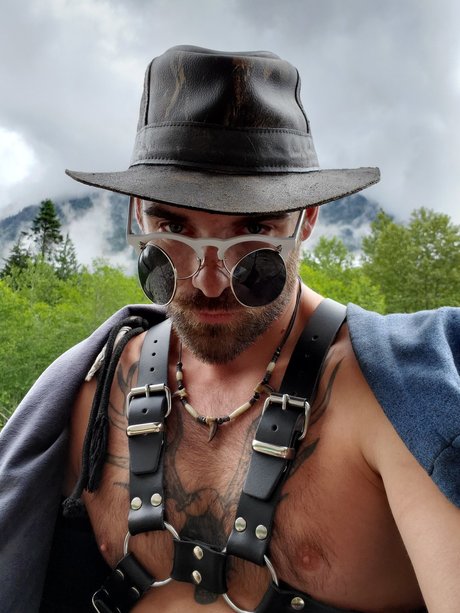 Misha Wolf Dom Mister Wolf He Slut erotische schöne fotos