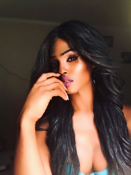 Whitneygotdamn pornostar nette galerien