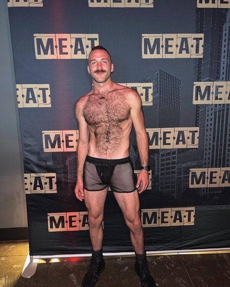 Humbly Hung nackt heiße archiv