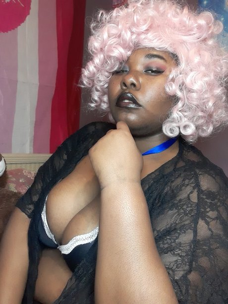 Luna Bright hd erwachsene fotos