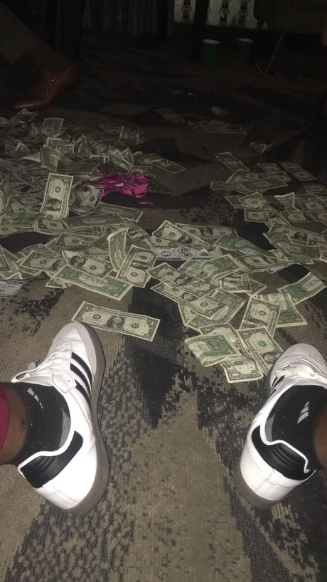 Manny Musa erwachsene kunst fotos