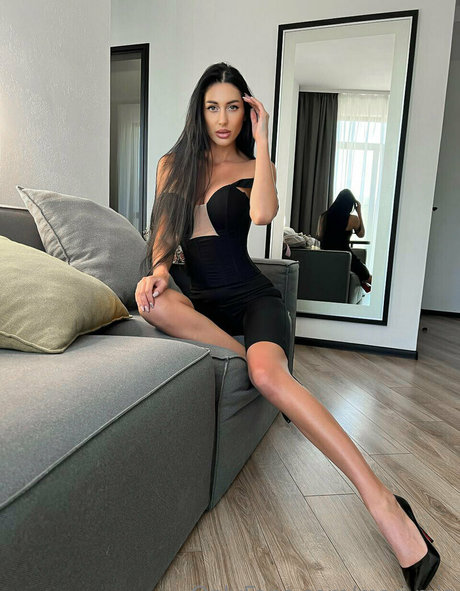 mari mis nacktheit pornografische galerie