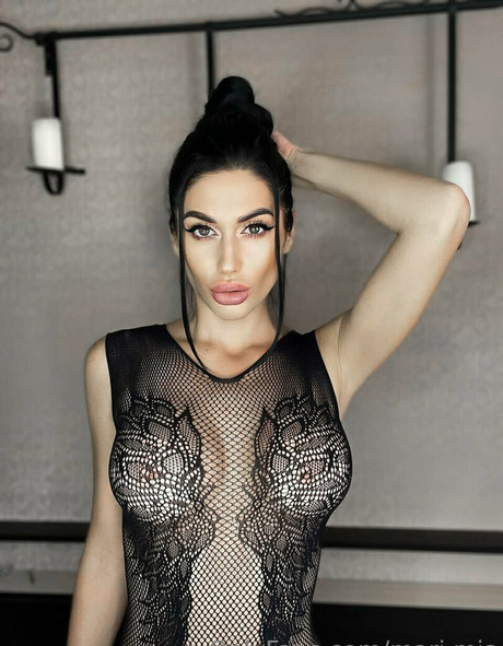 pinkelnde onlyfans erwachsene nacktheit fotos