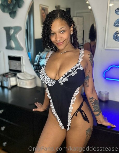 katgoddesstease heiße erwachsene fotos