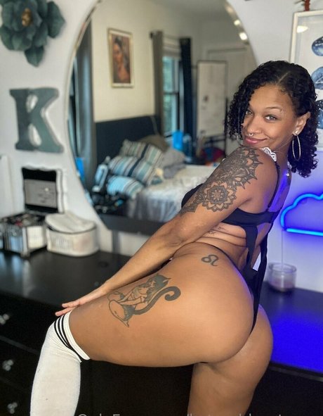 katgoddesstease xxx sexy foto