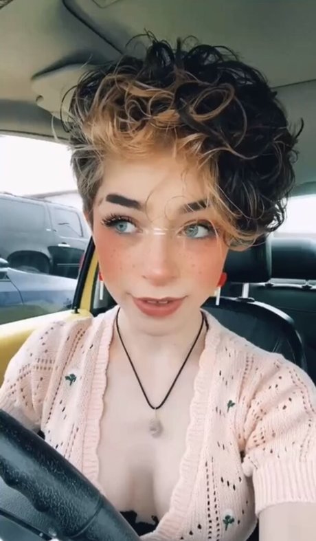 graceful addison schauspielerin nackte foto