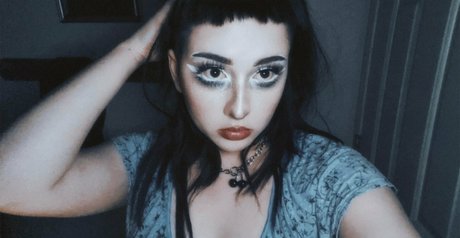 gloomygoddess erotische nackt foto