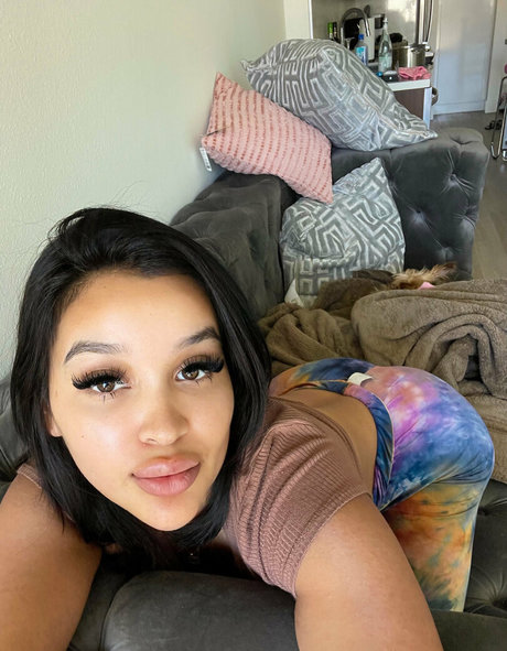 belicenaamor pornostar xxx bild