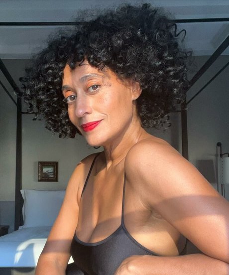 Tracee Ellis Ross top xxx archiv