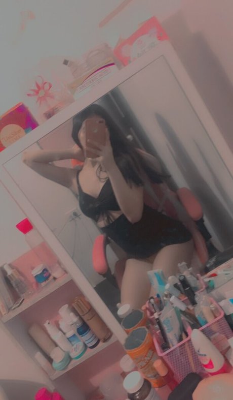 Teliciousss nacktheit perfekte bilder