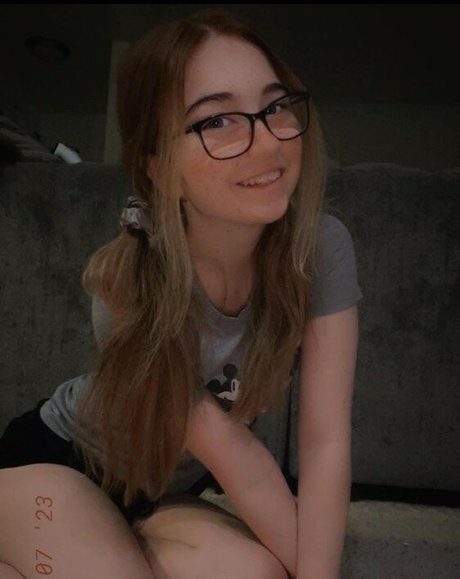 Lyssaurora porno pornostar foto