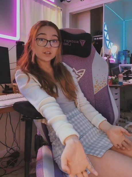 Lyssaurora beste heiße bilder