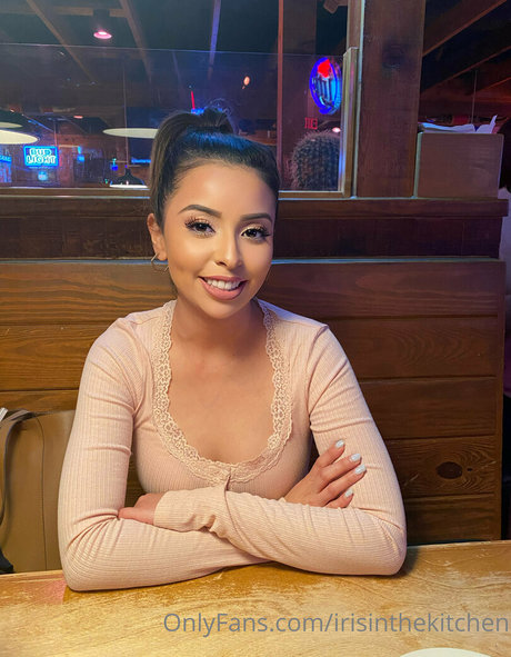 irisinthekitchen model nackten galerien