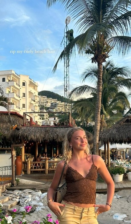 Brynn Rumfallo sexy porno galerie