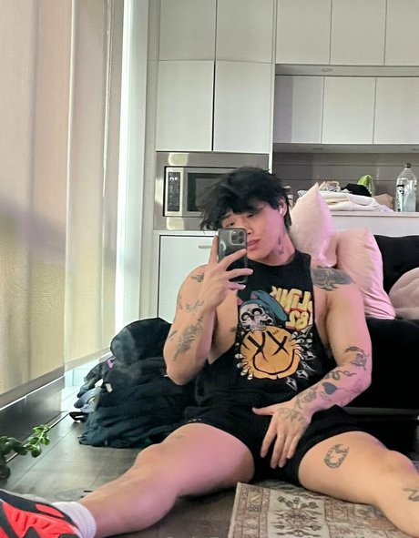 will pyun xxx nackten foto