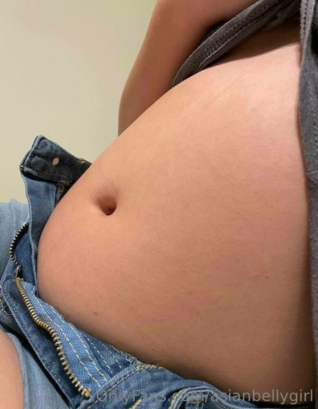 asianbellygirl beste erotische bild