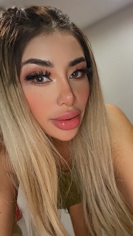 Mulanvip nackt pornografische bild