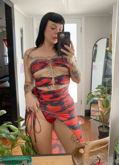 _DYLAN 4 FREE_ erwachsene kostenlose foto