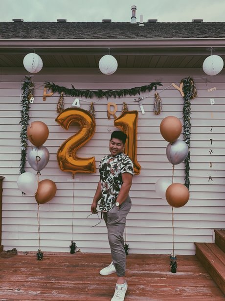 Nathan Bounsiri sexy erwachsene archiv