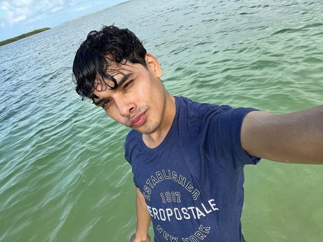 Carlos Bradlie schauspielerin sexy bilder