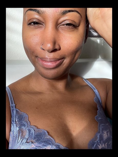 I Play Solo schauspielerin xxx bild