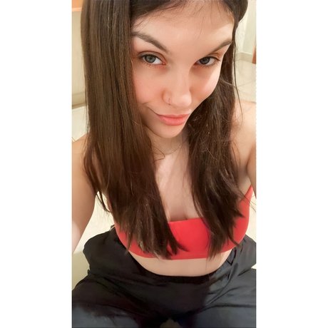 Inna Cutie hd heiße bilder