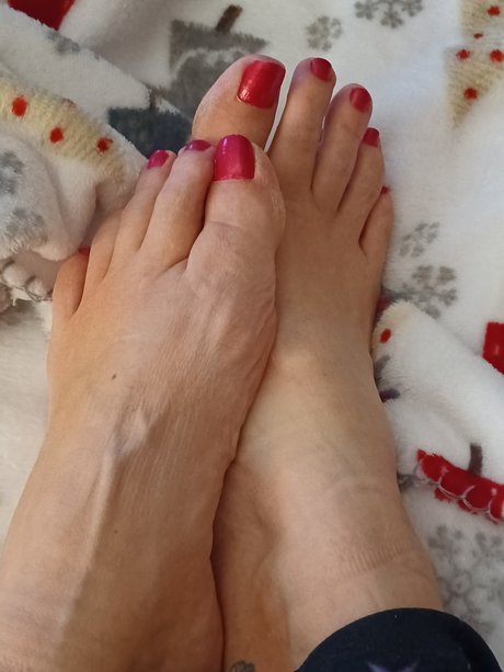 Raevyn erwachsene perfekte bilder