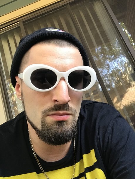 J y kunst erotische galerien