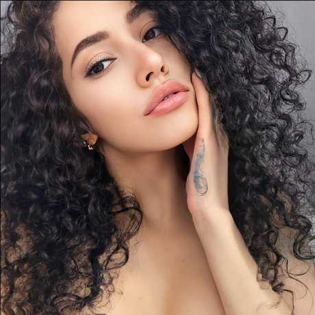 Nikki Sultry schauspielerin nackt foto