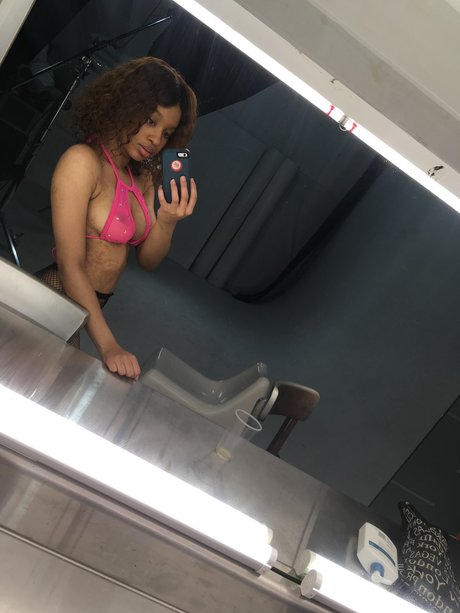 NevaehRiice xxx nackte bilder