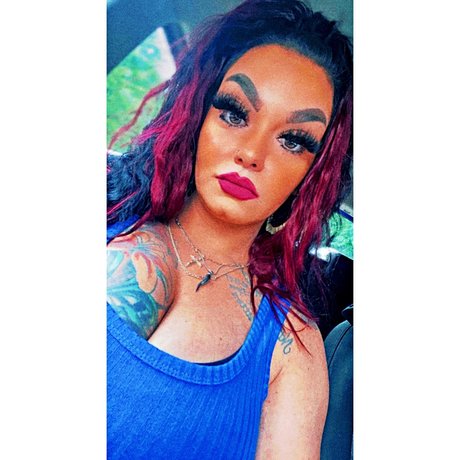 Ms nikki Nikkibabi88 hübsche porno fotos