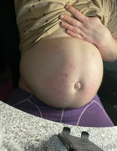 ubg88 nacktheit hübsche bild