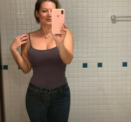 Joice Hasselmann top freie bild