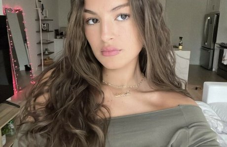 Darianka top akt bild