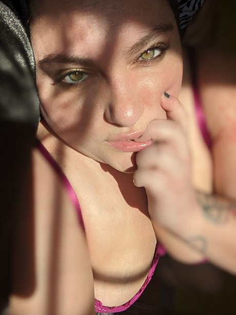 Bryanne model galerien