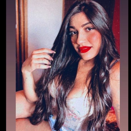 Ana Carolinna erotische hübsche bild