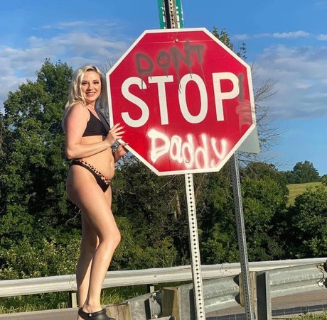 Yah girl Nicole erwachsene sex galerien