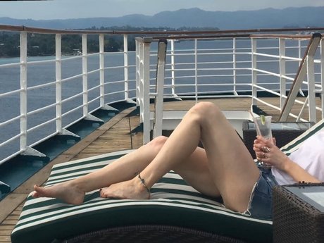 Fun and Flirty Feet porno nackte galerien