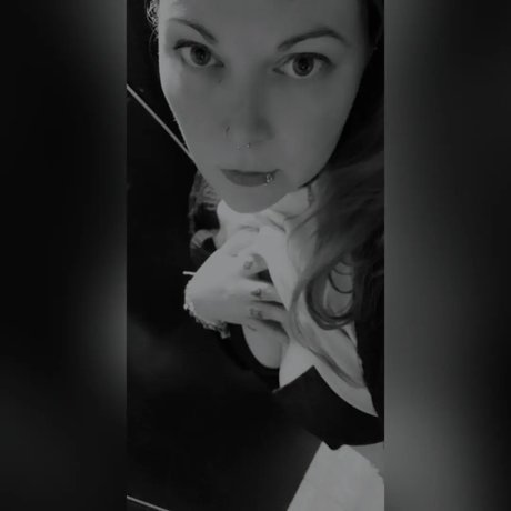 Alice Umbra perfekte erwachsene fotos
