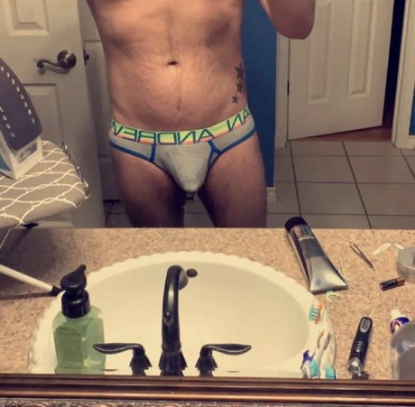 Justin Hughes_ pornostar schöne foto