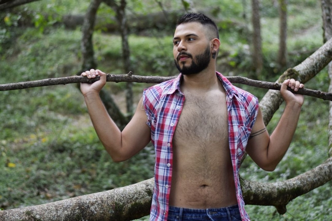 Jacob Cruz exklusive kostenlose foto