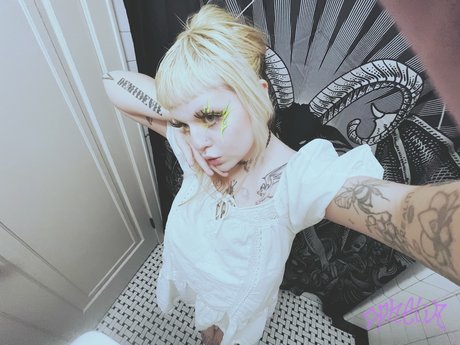 OPHELIA 400 VIDEOS schauspielerin sexy galerien